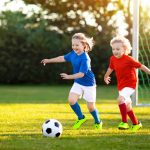 スポーツチームのための貸切バス旅行。長所と短所